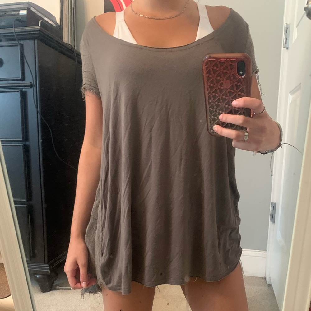 Brown gray flowy top